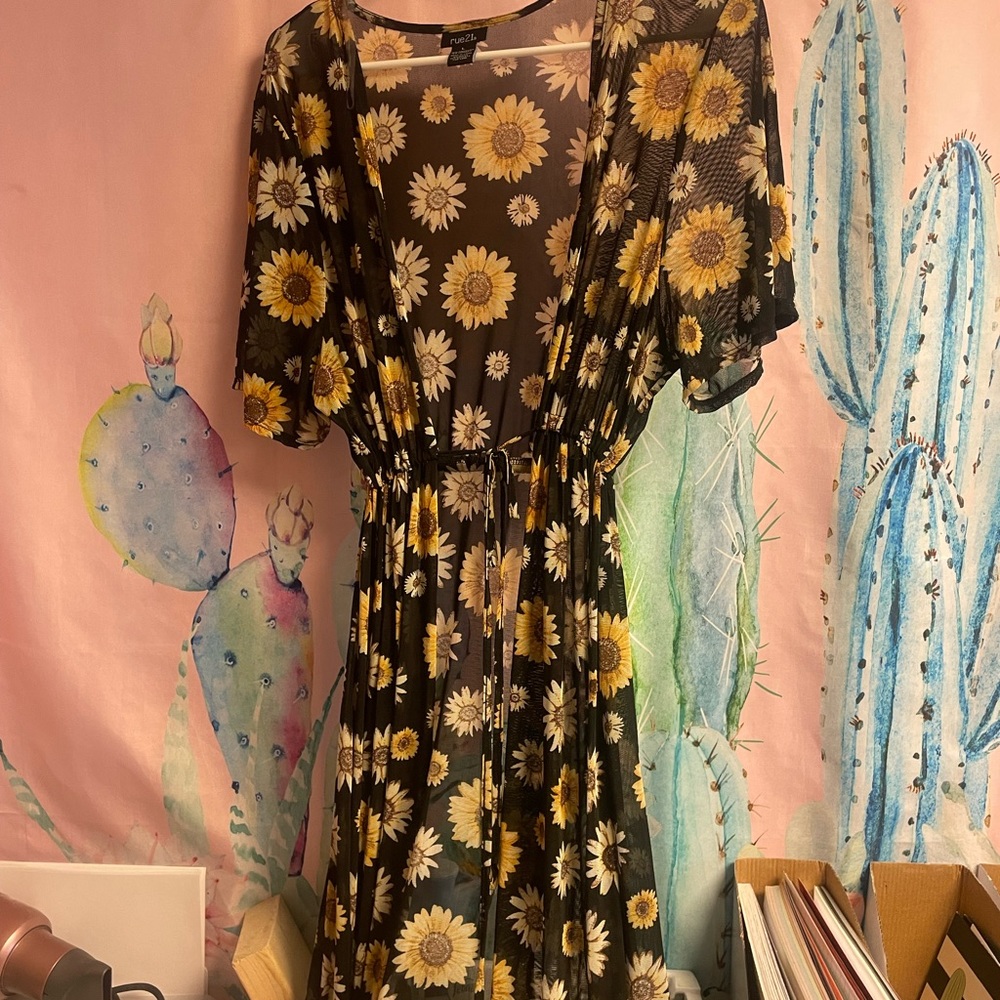 Sunflower Throw Over